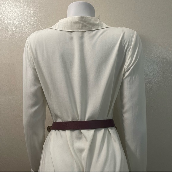 Magenta old silver tone double buckle skinny belt - Picture 5 of 8